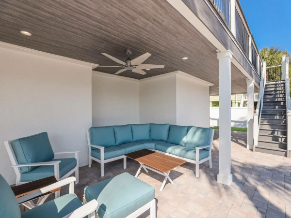 Six Bedroom Home on the Canal in Anna Maria